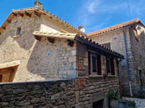 Gîte la maisonnette avec belle vue à St Rome de Tarn